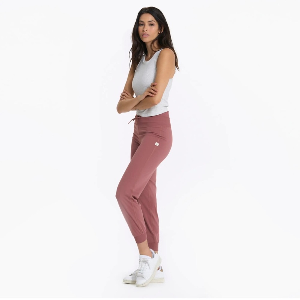 Vuori - Daily Jogger